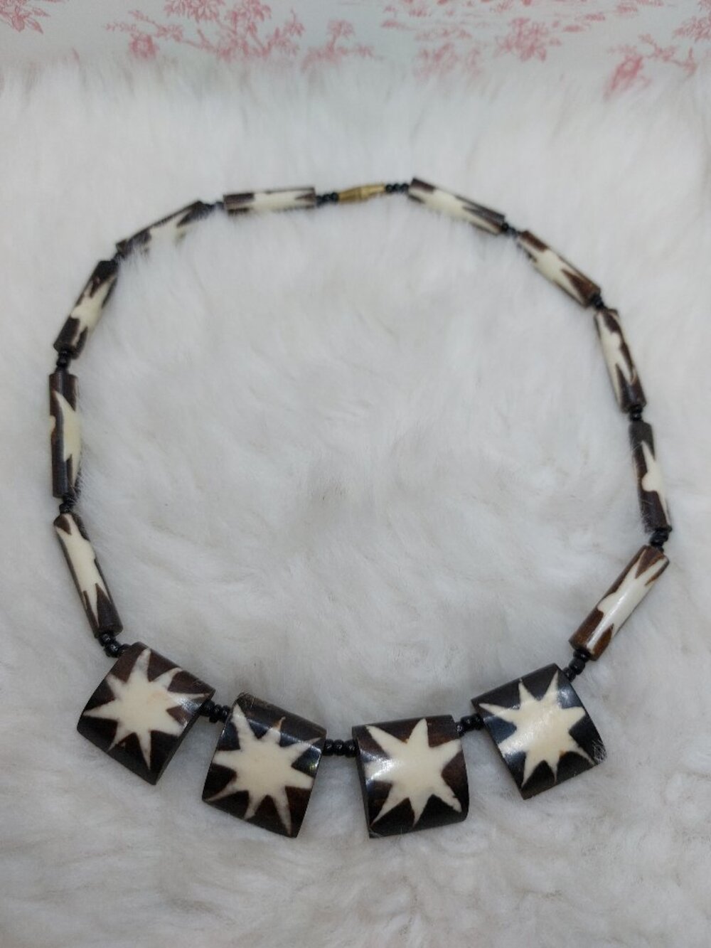 African Handmade Star Burst Batik Print Bone Bead Necklace Choker